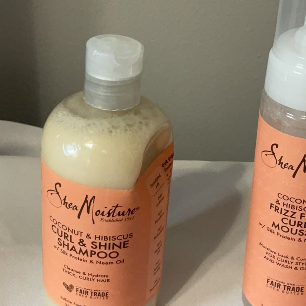 Shea Moisture Bundle - Picture 2 of 2